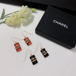 CHANEL EARRINGS A784