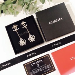 CHANEL EARRINGS A800