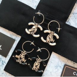 CHANEL EARRINGS A811