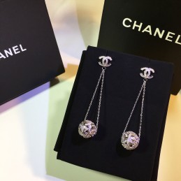 CHANEL EARRINGS A819