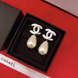 CHANEL EARRINGS A880