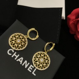 CHANEL EARRINGS A890