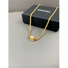 CHANEL NECKLECES A546