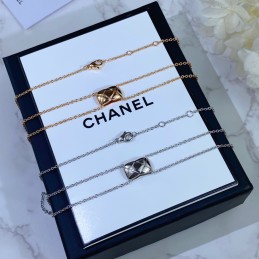 CHANEL NECKLECES A548