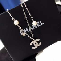 CHANEL NECKLECES A556