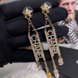 CHANEL EARRINGS A922