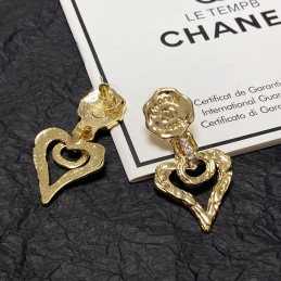 CHANEL EARRINGS A938