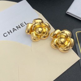 CHANEL EARRINGS A939