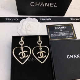 CHANEL EARRINGS A942