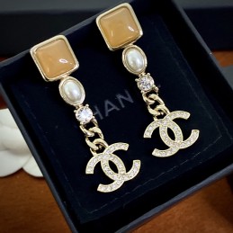 CHANEL EARRINGS A943