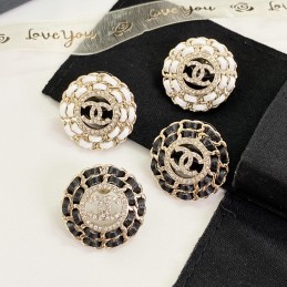 CHANEL EARRINGS A952