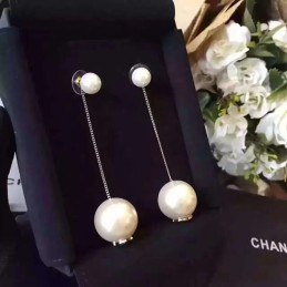 CHANEL EARRINGS A987