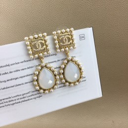 CHANEL EARRINGS A992