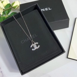 CHANEL NECKLECES A572