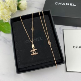 CHANEL NECKLECES A584