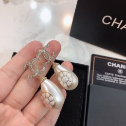 CHANEL EARRINGS A1013