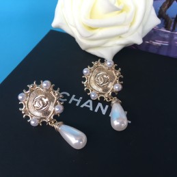 CHANEL EARRINGS A1019