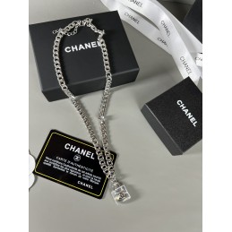 CHANEL NECKLECES A586