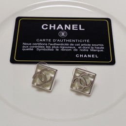 CHANEL EARRINGS A1056