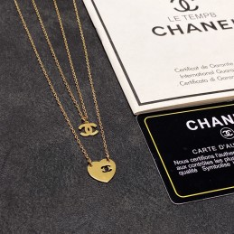 CHANEL NECKLECES A589