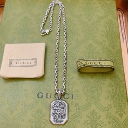 GUCCI NECKLACES A039