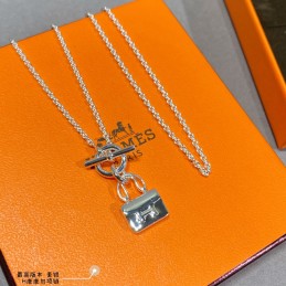 HERMES NECKLACES A019