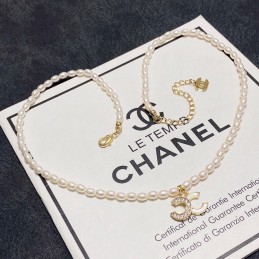 CHANEL NECKLECES A604