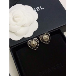 CHANEL EARRINGS A012