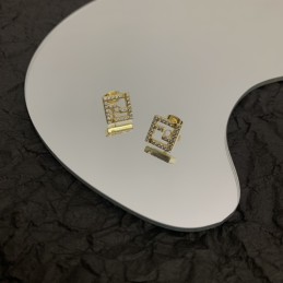 FENDI EARRINGS A101