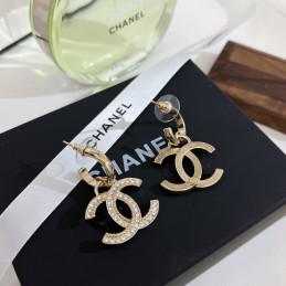 CHANEL EARRINGS A017