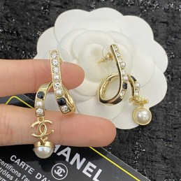 CHANEL EARRINGS A025