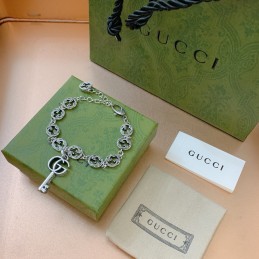 GUCCI BRACELETS A067