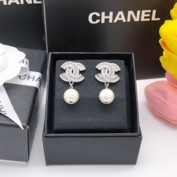 CHANEL EARRINGS A035