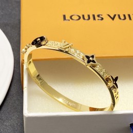 LV BRACELETS A009