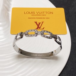 LV BRACELETS A010