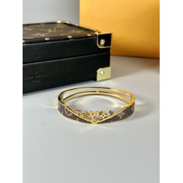 LV BRACELETS A059