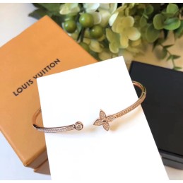 LV BRACELETS A066