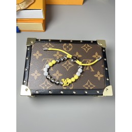 LV BRACELETS A068