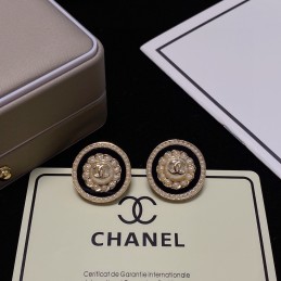 CHANEL EARRINGS A050