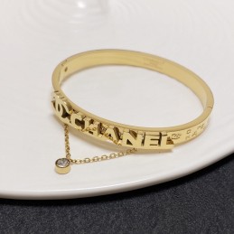 CHANEL BRACELETS A009