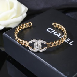 CHANEL BRACELETS A010