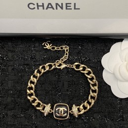 CHANEL BRACELETS A020