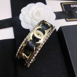 CHANEL BRACELETS A037