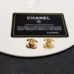 CHANEL EARRINGS A056