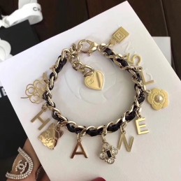 CHANEL BRACELETS A066