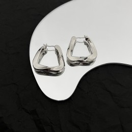 BOTTEGA VENETA EARRINGS A007