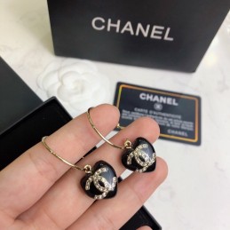 CHANEL EARRINGS A071