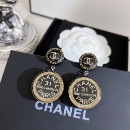 CHANEL EARRINGS A073