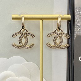 CHANEL EARRINGS A075