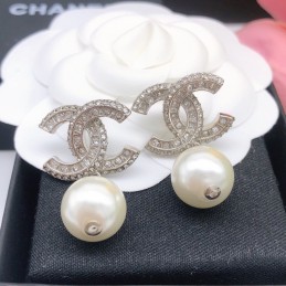 CHANEL EARRINGS A079